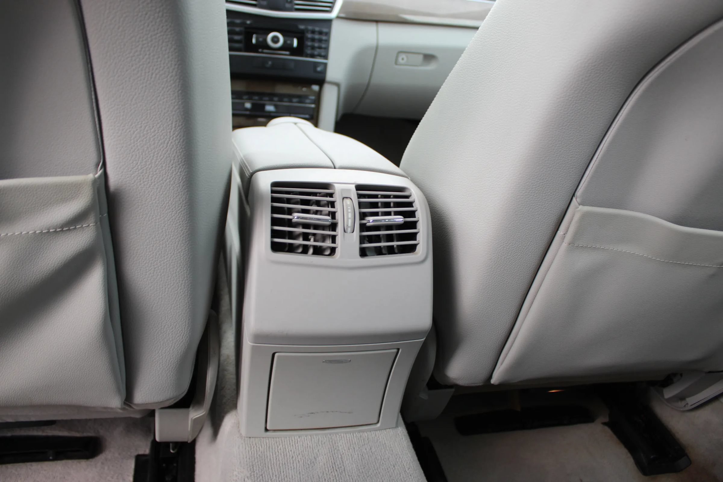 Used 2011 Mercedes-Benz E 350 4MATIC Wagon image 22