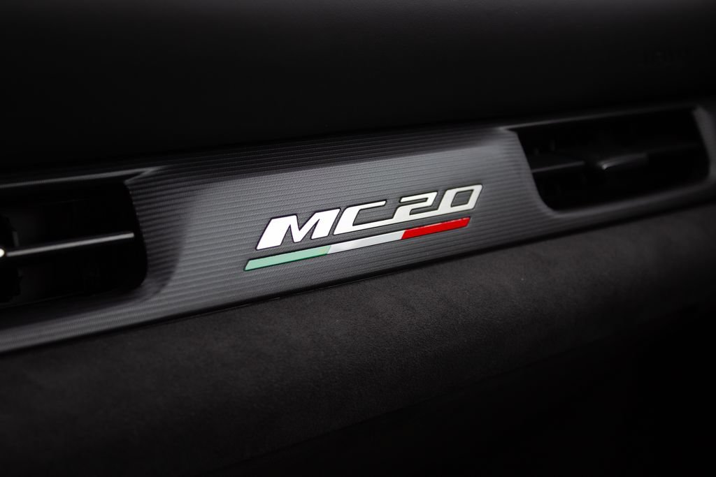 Used 2022 Maserati MC20 Coupe RWD image 22