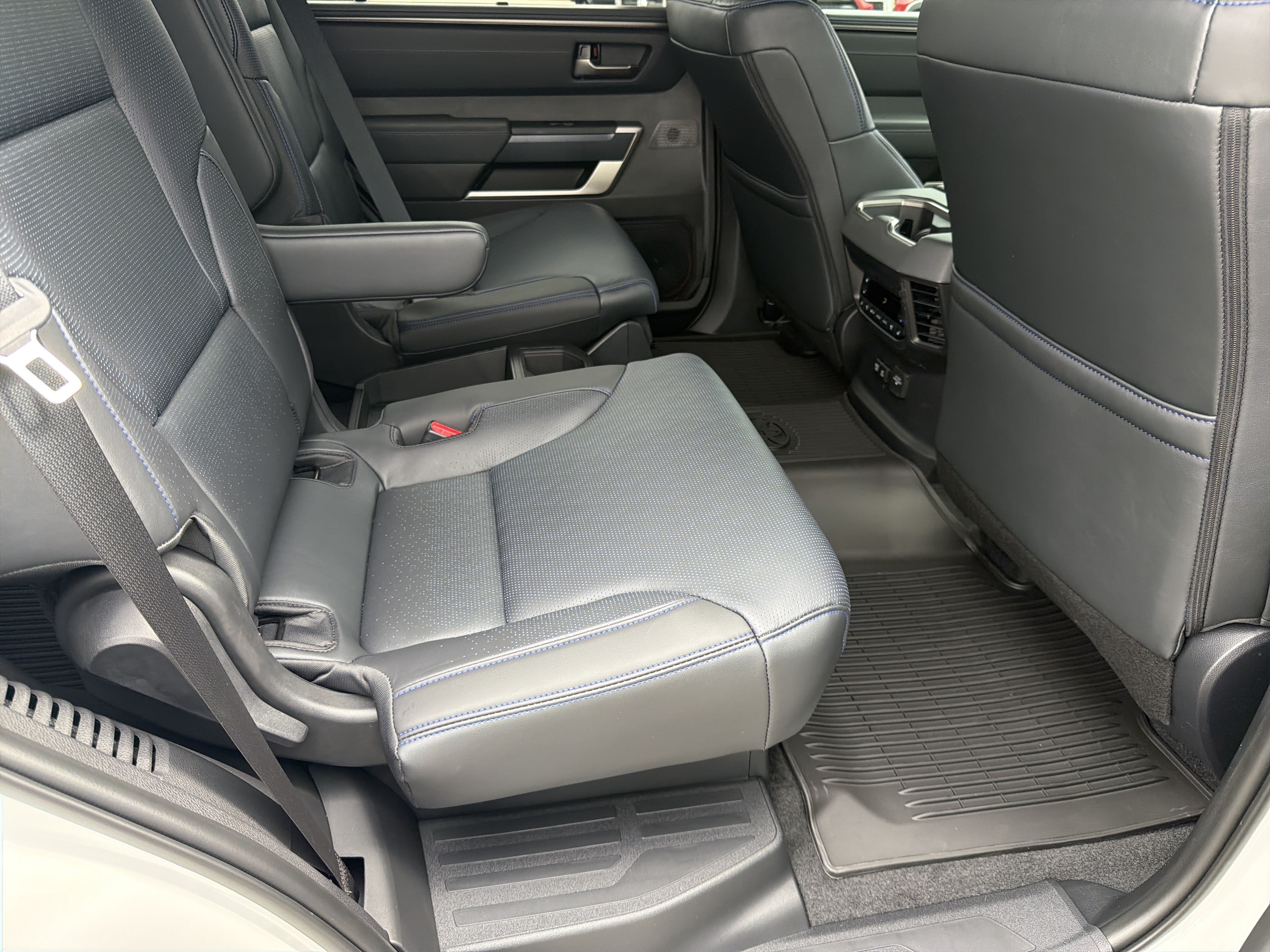 New 2026 Toyota Sequoia Platinum w/ TRD Off-Road Package AWD/4WD image 15