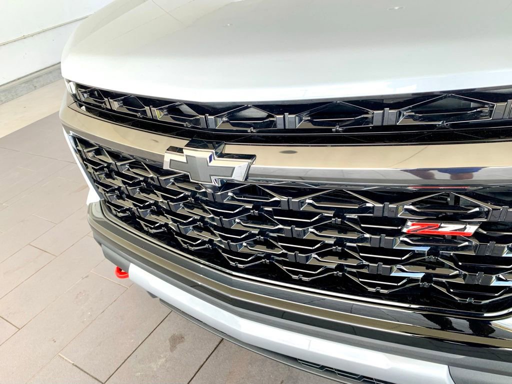 Used 2026 Chevrolet Traverse Z71 w/ Driver Confidence Package AWD/4WD image 2