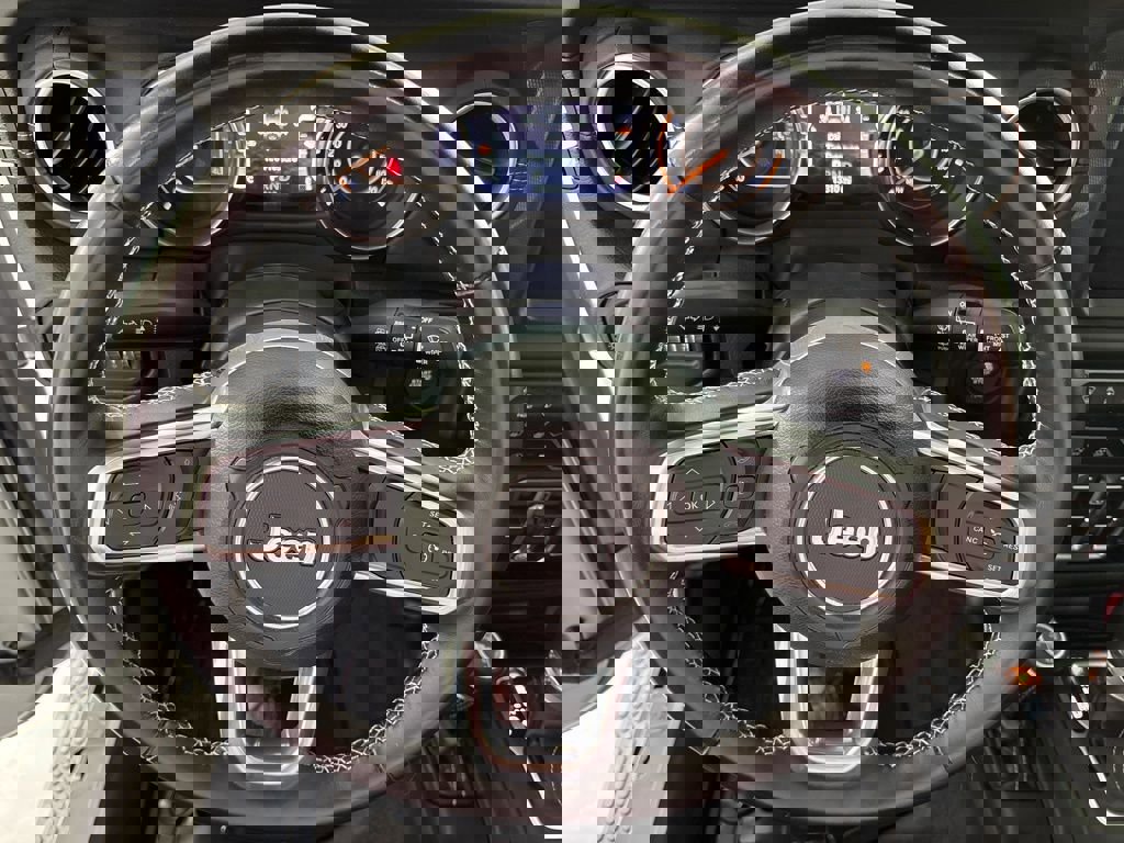 Used 2022 Jeep Wrangler Unlimited Sahara w/ LED Lighting Group image 25