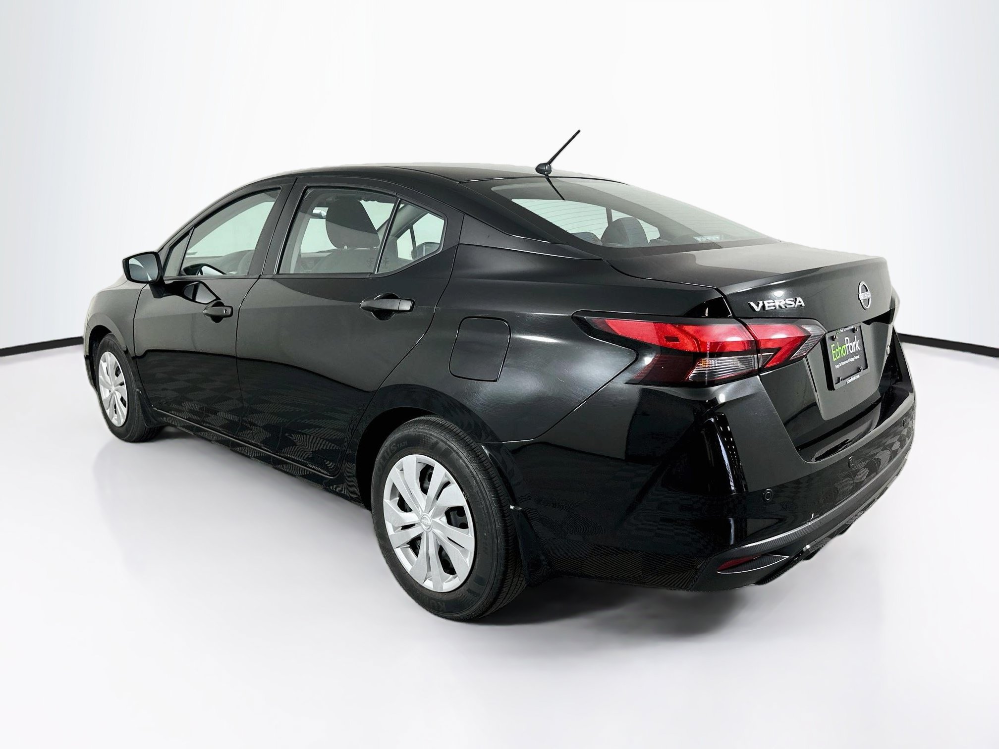 Used 2025 Nissan Versa S w/ Trunk Package FWD image 5