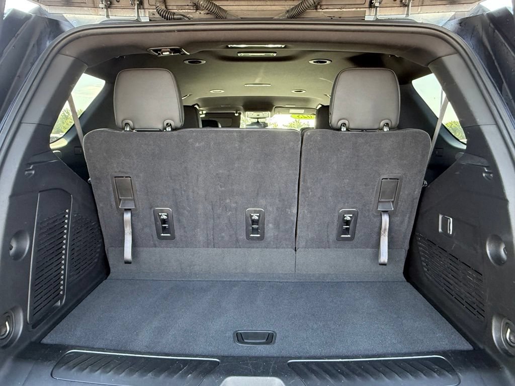 Used 2025 Chevrolet Tahoe LT AWD/4WD image 8