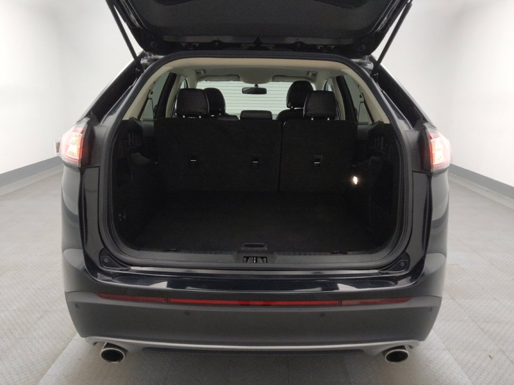 Used 2018 Ford Edge SEL image 29