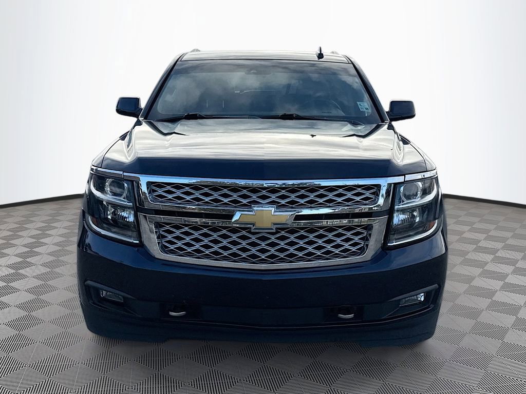 Used 2017 Chevrolet Suburban LT w/ LT Signature Package image 2