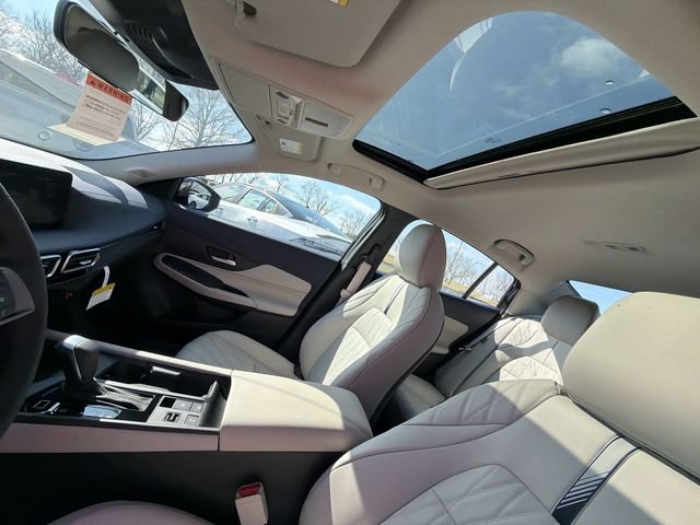 New 2026 Nissan Sentra SL w/ Floor Mat Package FWD image 20