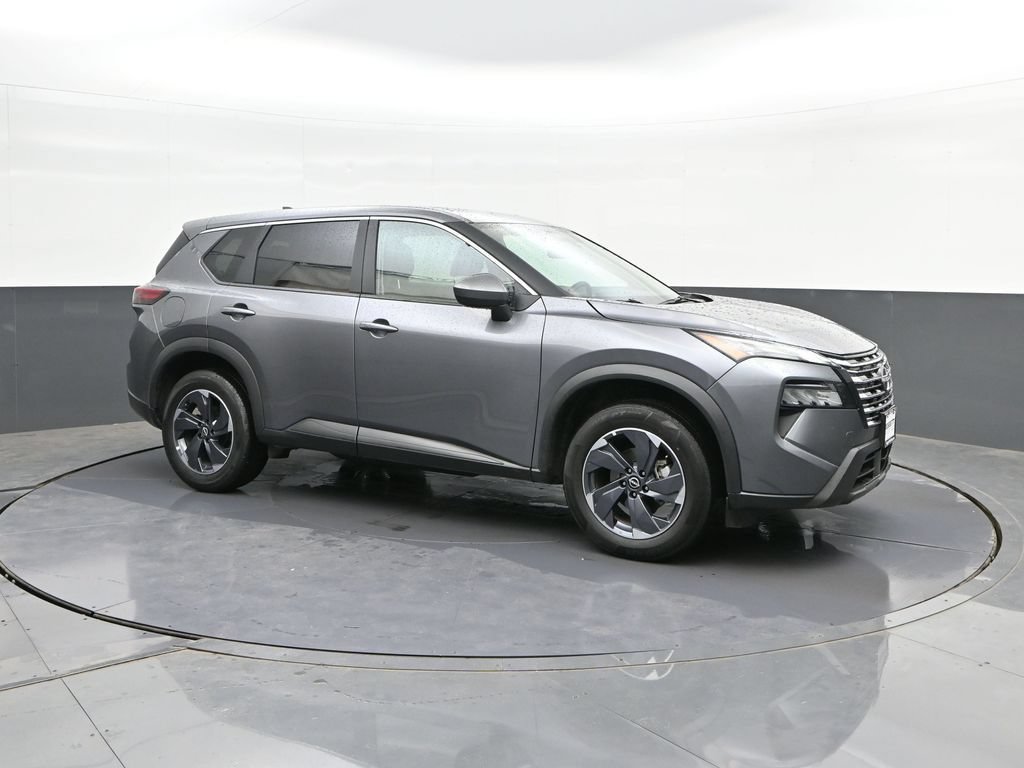 Used 2025 Nissan Rogue SV FWD image 15