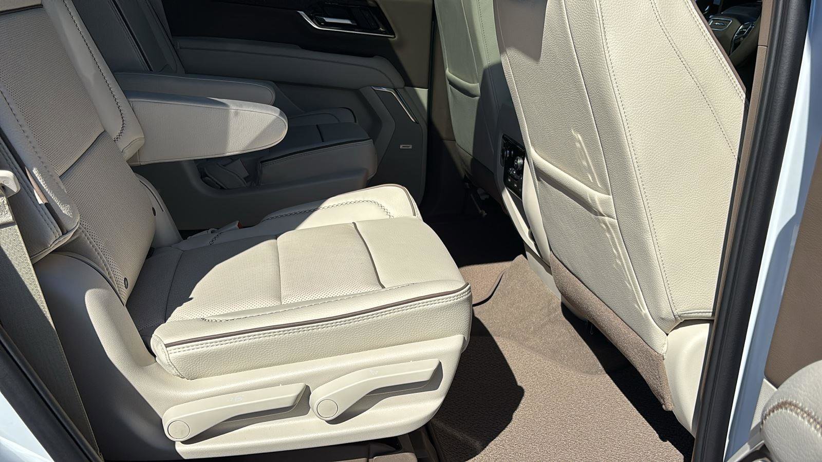 New 2026 GMC Yukon Denali w/ Advanced Technology Package image 21