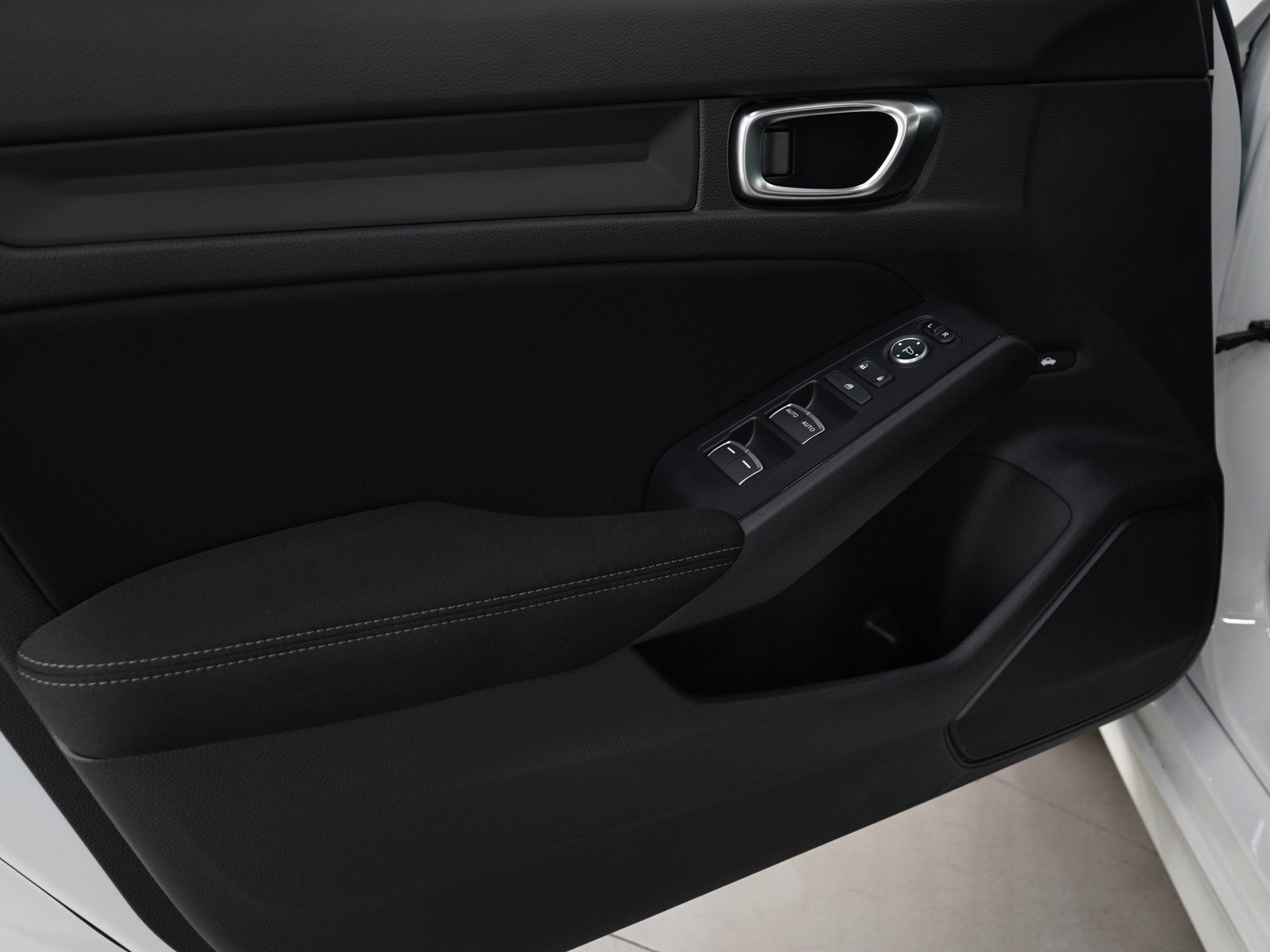 Used 2025 Honda Civic Sport image 15