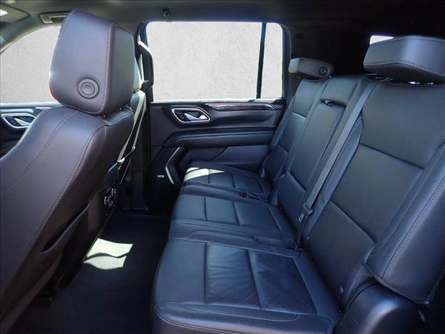 Used 2022 Chevrolet Suburban LT AWD/4WD image 10