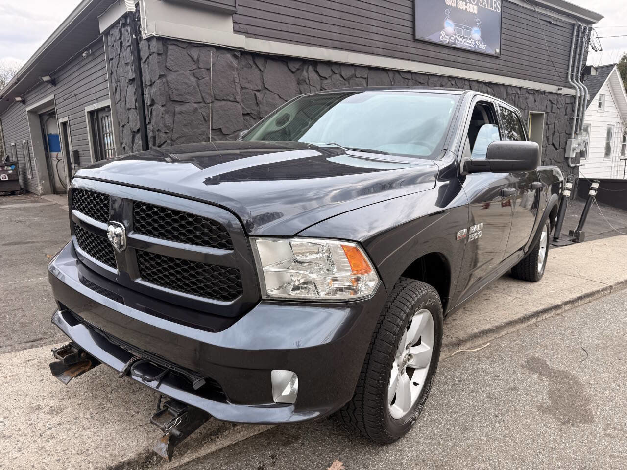 Used 2013 RAM 1500 Express image 2