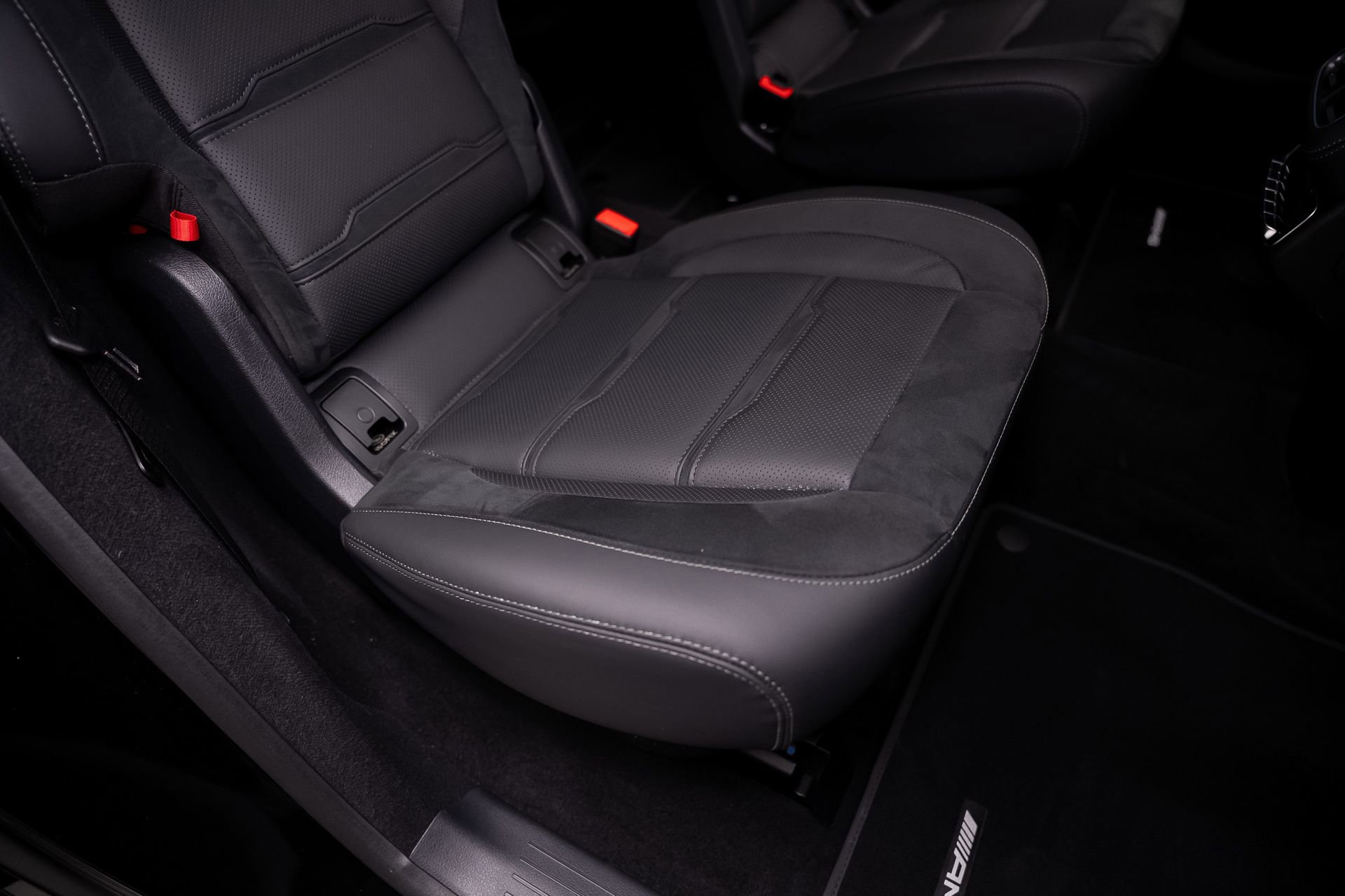 Used 2024 Mercedes-Benz GLS 63 AMG 4MATIC image 73