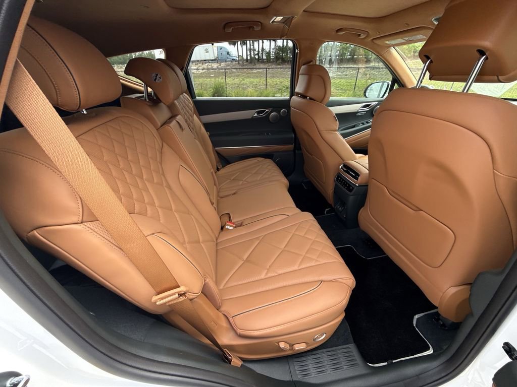 Used 2025 Genesis GV80 3.5T Prestige image 17