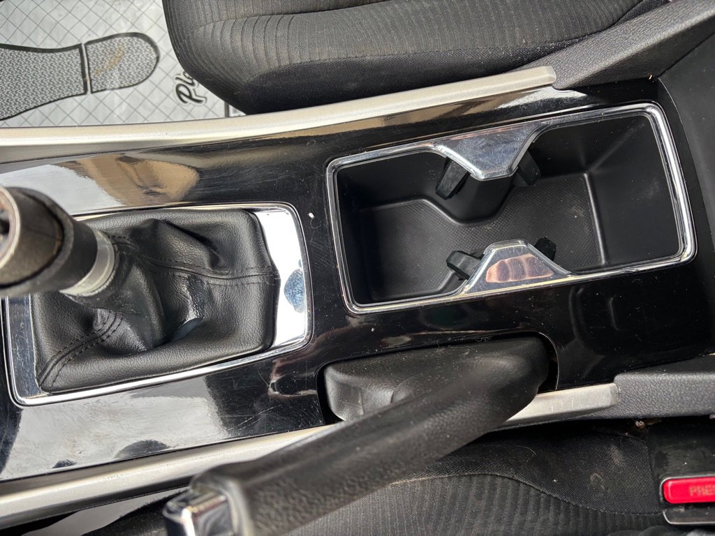 Used 2011 Subaru Outback 2.5i Limited image 35