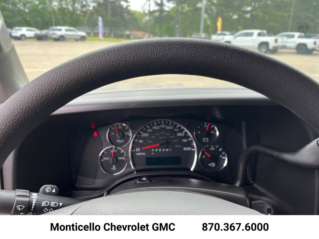 New 2026 Chevrolet Express 2500 Extended image 13
