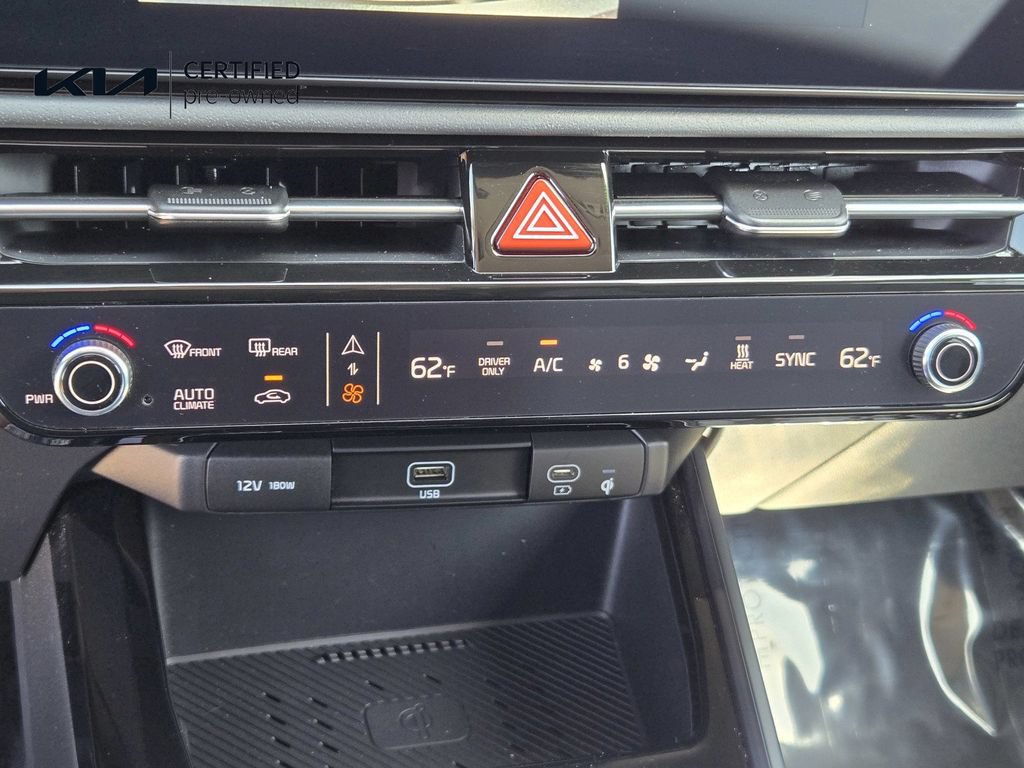 Certified 2024 Kia Niro Wind w/ Wind Preserve Package FWD image 19