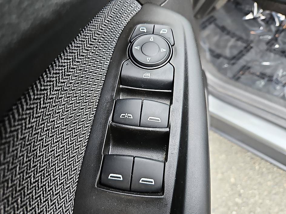 Used 2023 Chevrolet TrailBlazer LT FWD image 16