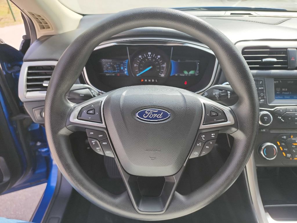 Used 2018 Ford Fusion S image 16