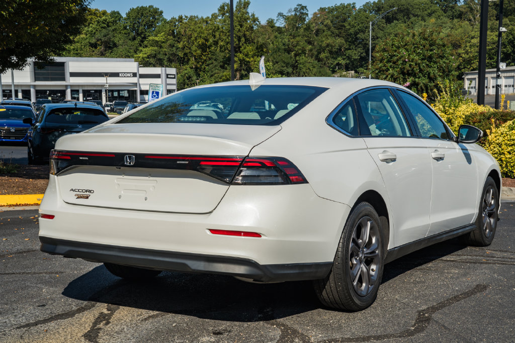 Certified 2023 Honda Accord EX image 4