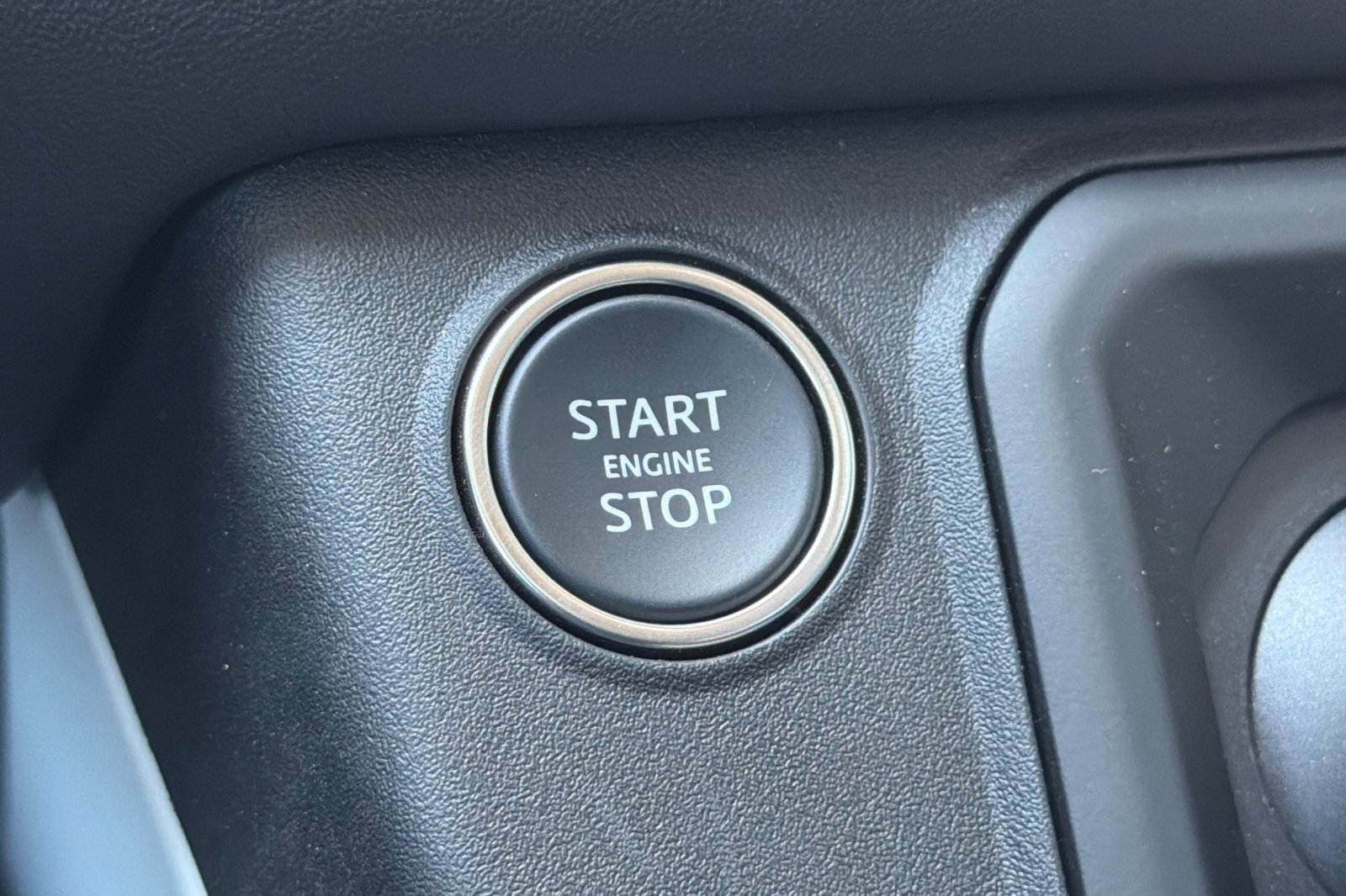 Used 2025 Land Rover Defender 110 S AWD/4WD image 16