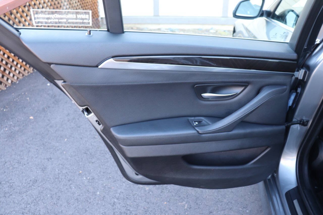 Used 2014 BMW 535d Sedan RWD image 45