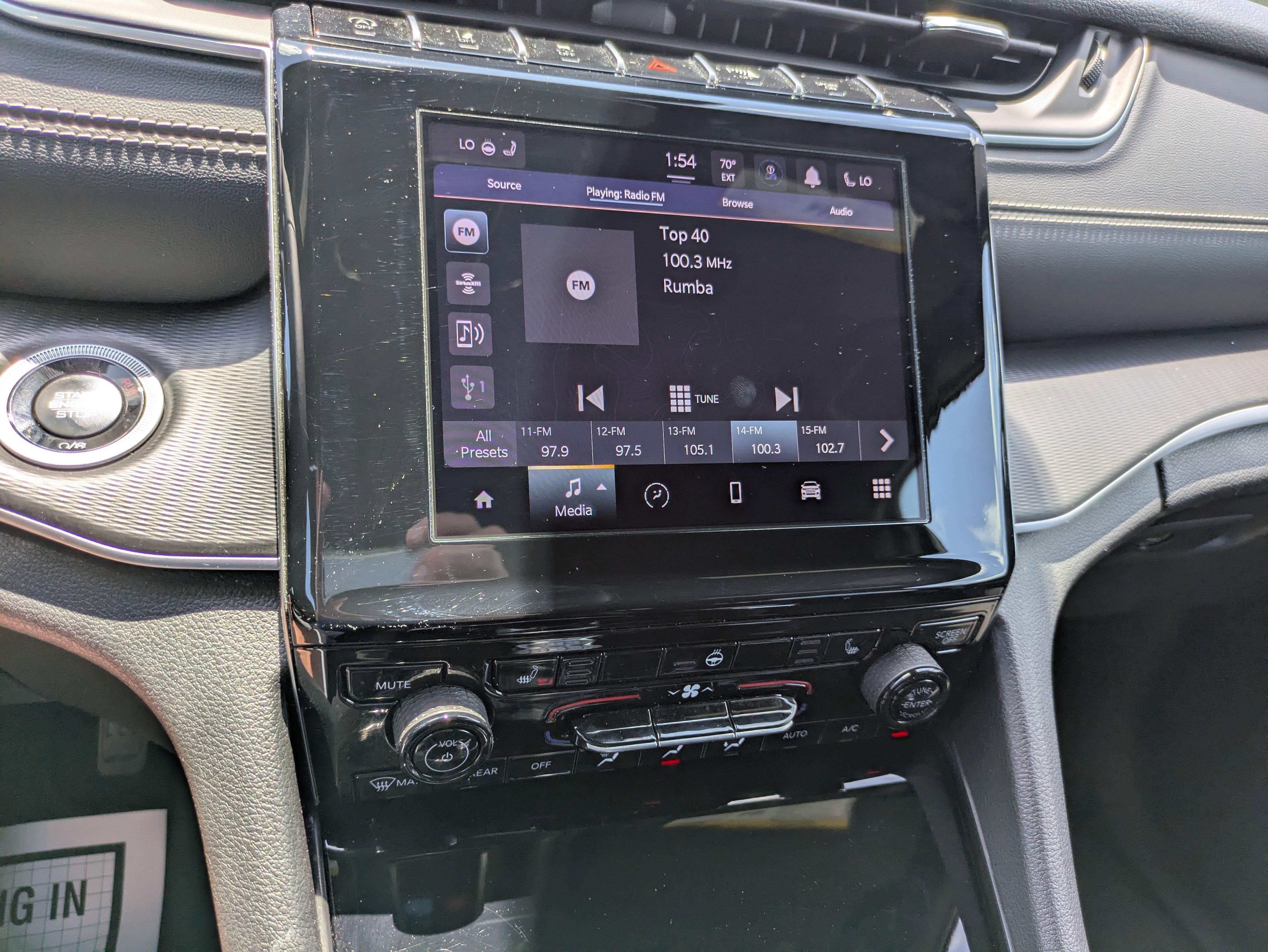 Used 2024 Jeep Grand Cherokee Altitude image 13