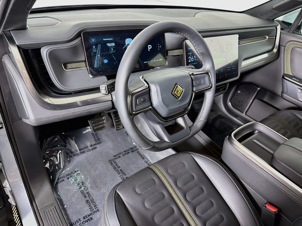 Used 2025 Rivian R1S Adventure AWD/4WD image 9