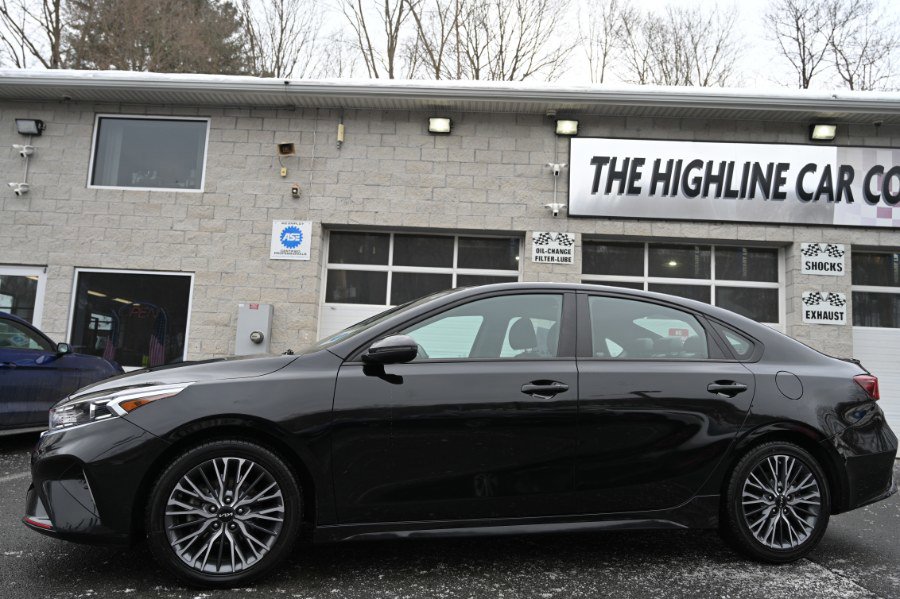 Used 2023 Kia Forte GT-Line w/ GT-Line Premium Package image 4