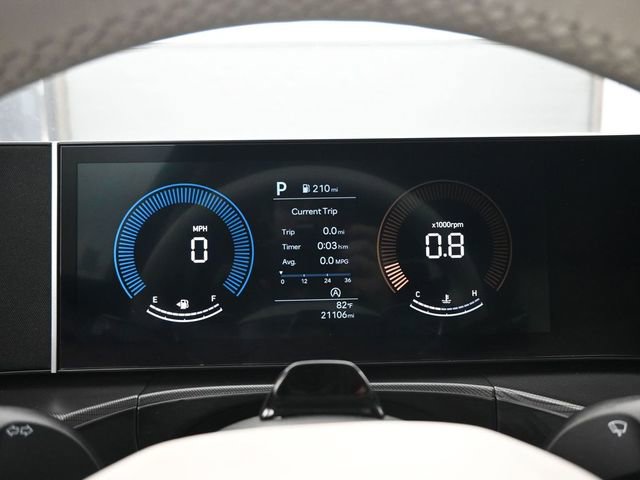 Used 2025 Hyundai Santa Fe SEL FWD image 15