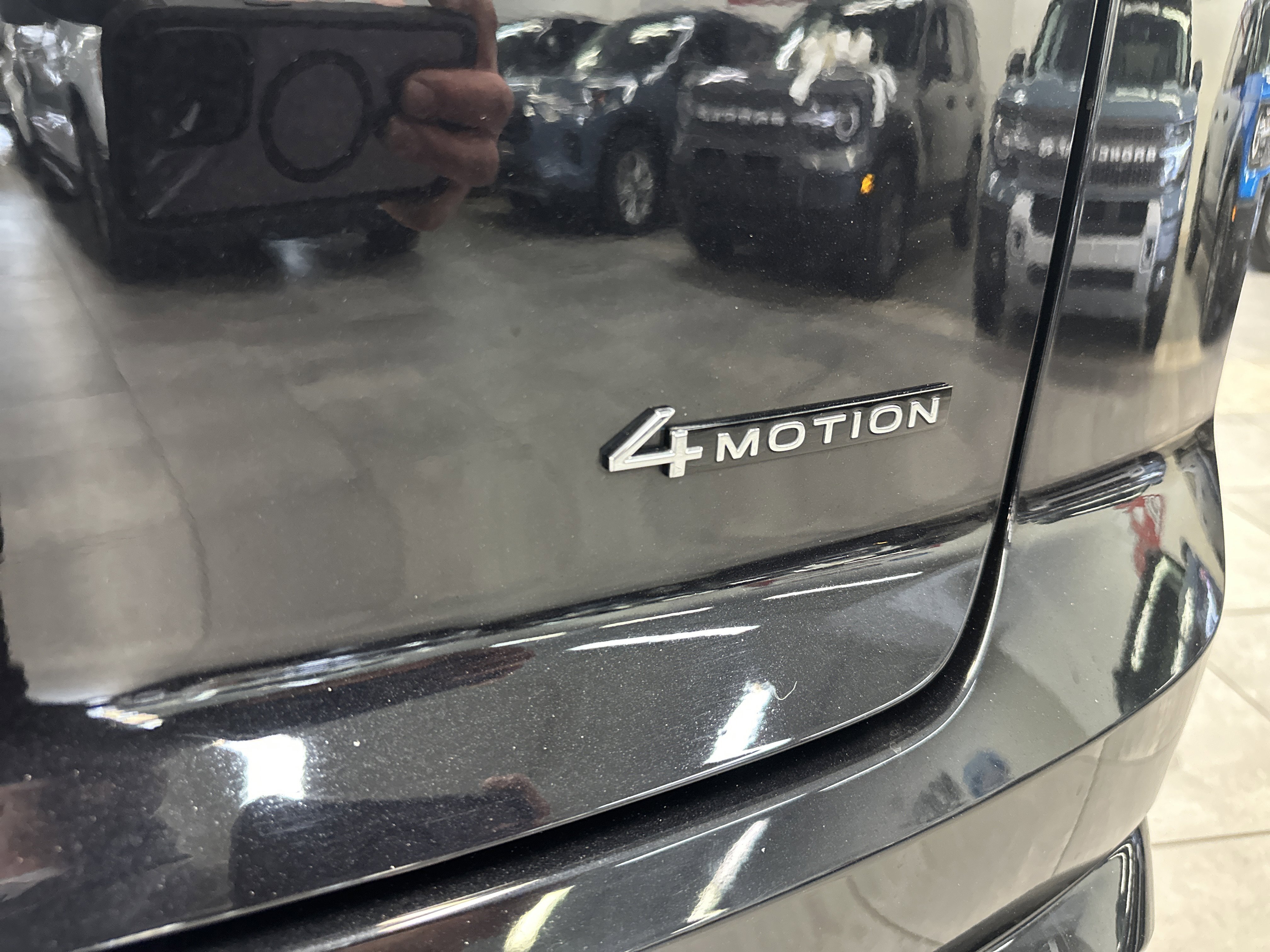 Used 2023 Volkswagen Atlas Cross Sport SEL image 10