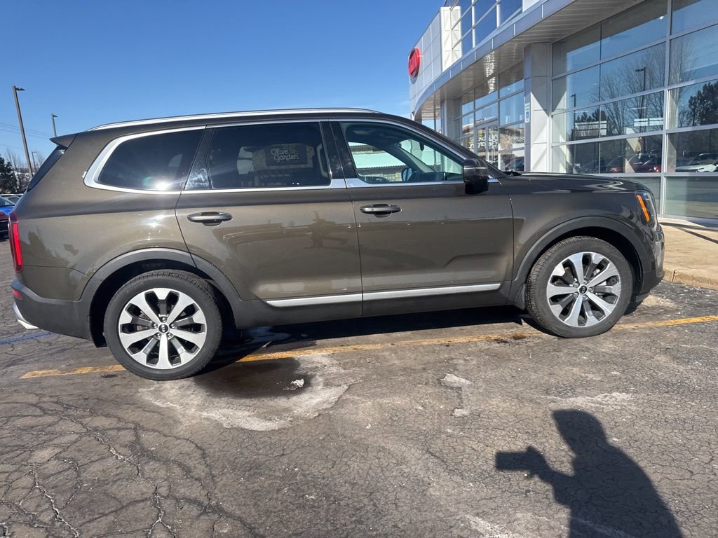 Used 2020 Kia Telluride S w/ S 8 Passenger Seating Package image 14