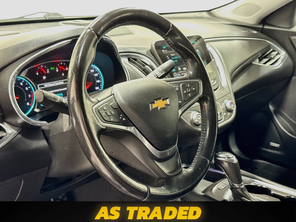 Used 2018 Chevrolet Malibu LT w/ Leather Package FWD image 13