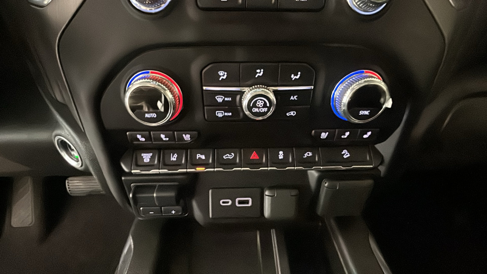 Used 2021 GMC Sierra 2500 Denali AWD/4WD image 27