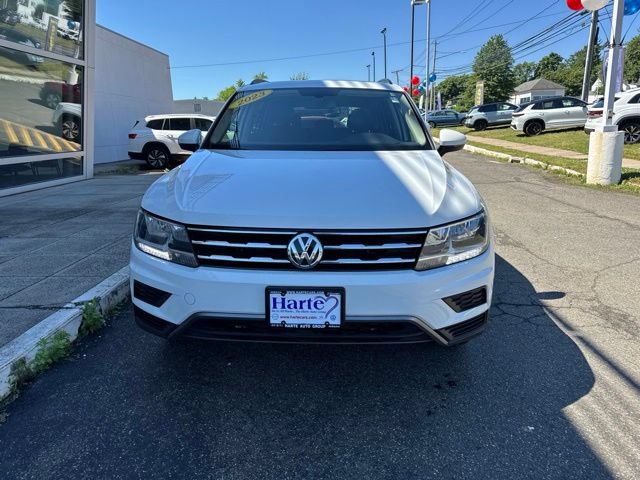 Used 2019 Volkswagen Tiguan SE w/ Panoramic Sunroof Package AWD/4WD image 3