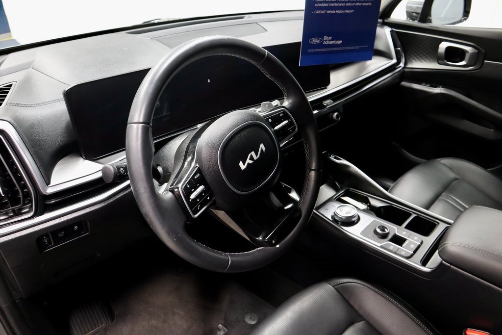 Used 2025 Kia Sorento EX image 27