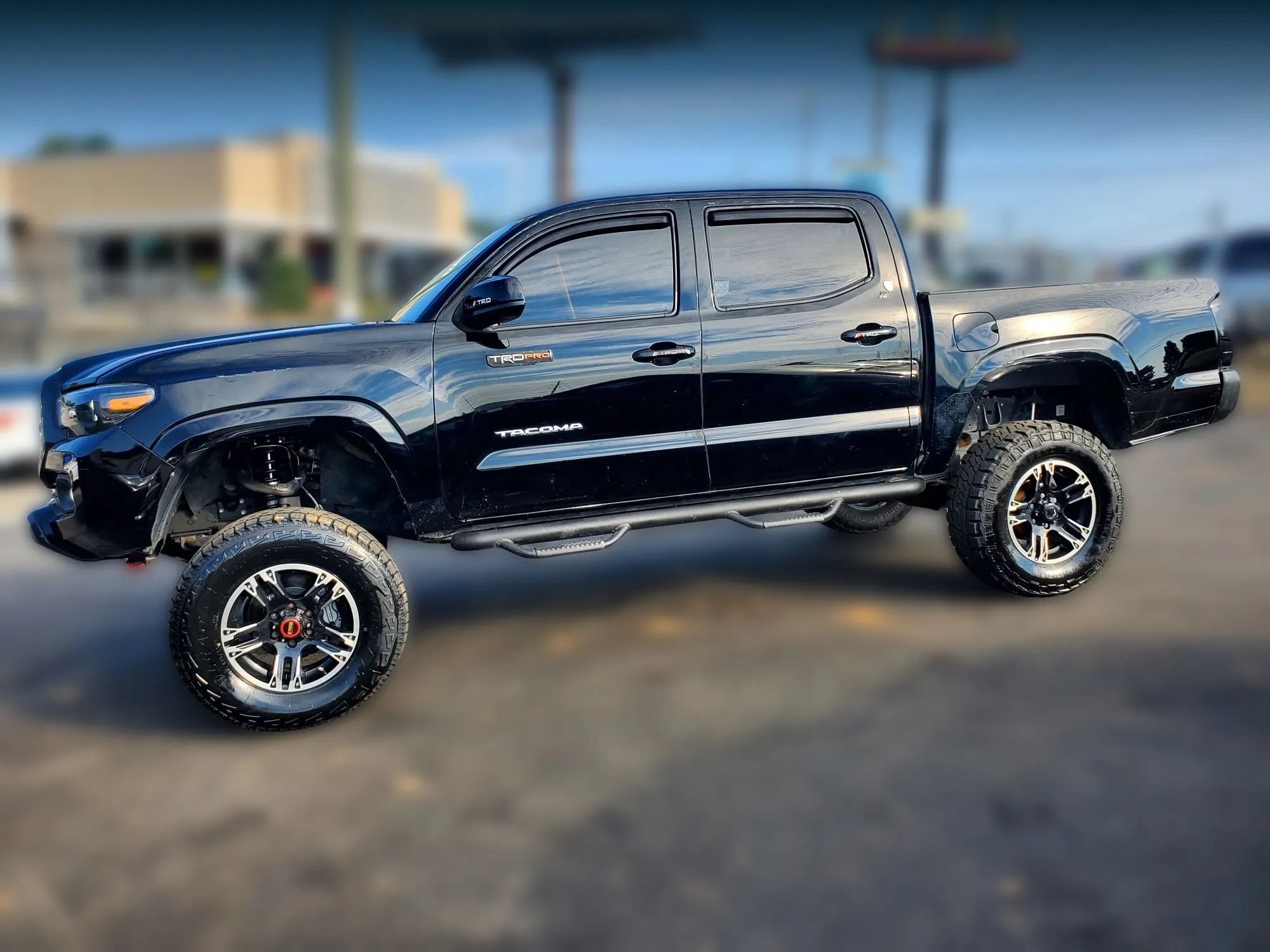 Used 2016 Toyota Tacoma SR5 w/ Towing Package RWD image 5