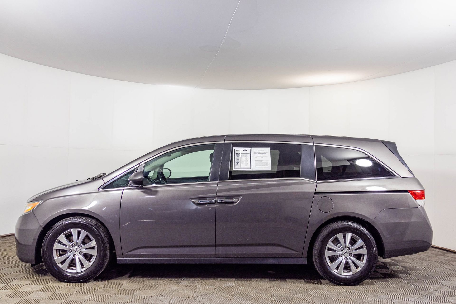 Used 2016 Honda Odyssey EX image 16