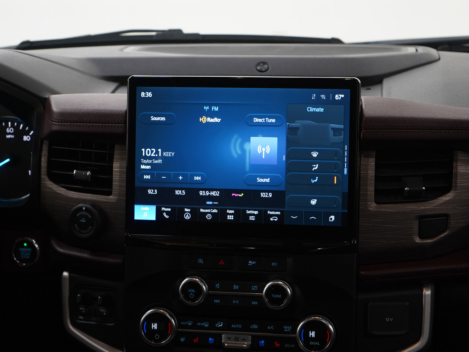 Used 2023 Ford Expedition Max Limited image 16