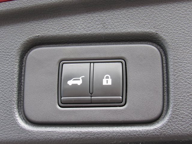 Used 2023 Nissan Pathfinder SL image 6