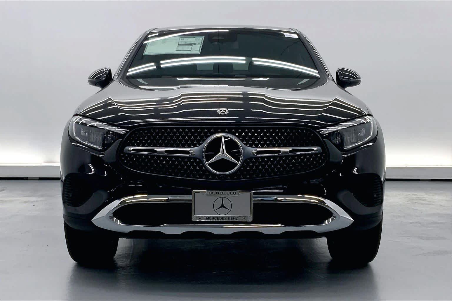 Used 2026 Mercedes-Benz GLC 300 4MATIC image 3