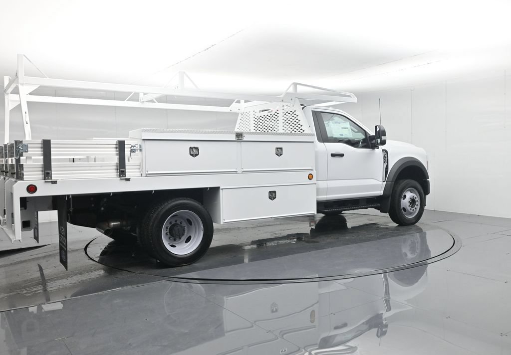 New 2025 Ford F550 4x4 Regular Cab Super Duty image 32