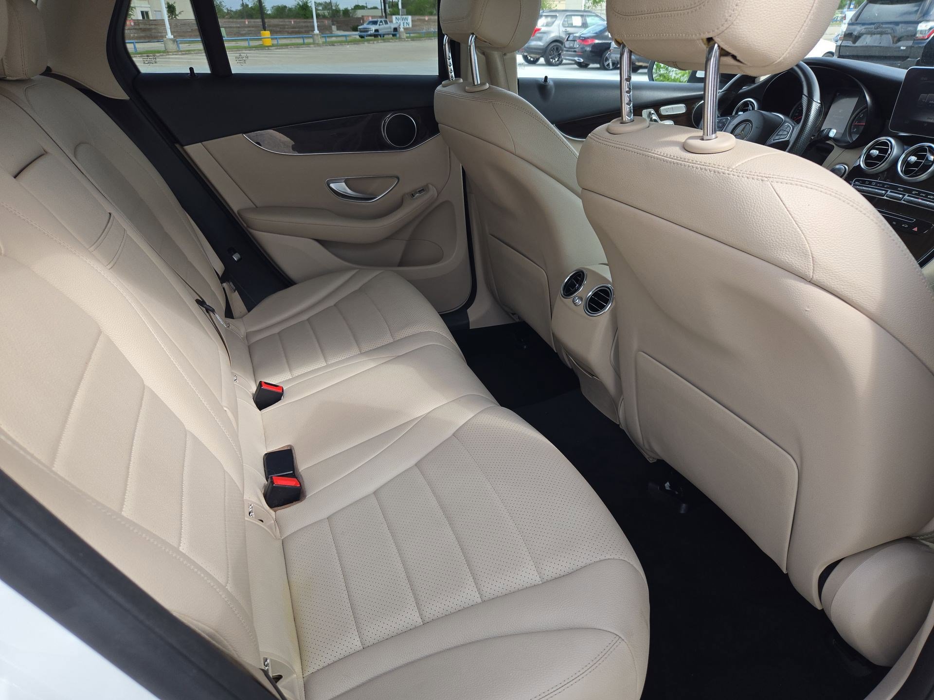 Used 2016 Mercedes-Benz GLC 300 image 30