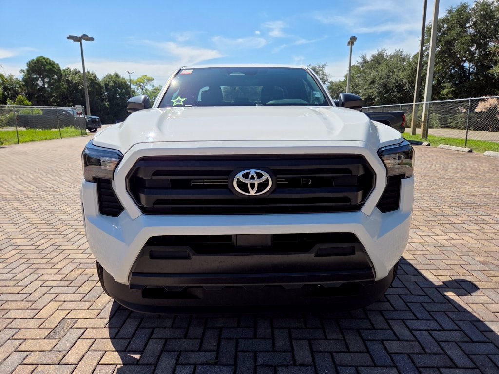 Certified 2024 Toyota Tacoma SR AWD/4WD image 2