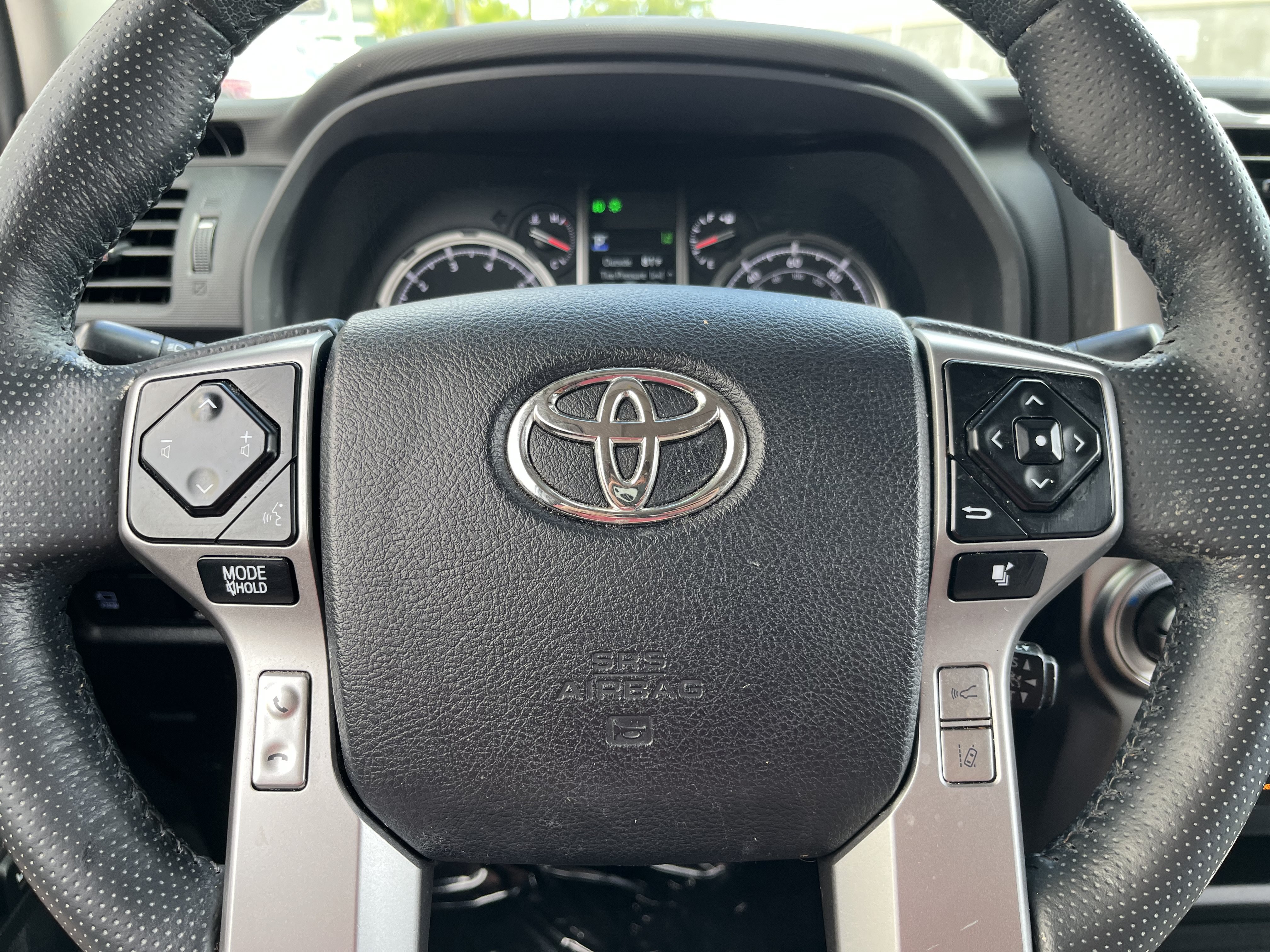 Used 2024 Toyota 4Runner Limited AWD/4WD image 22