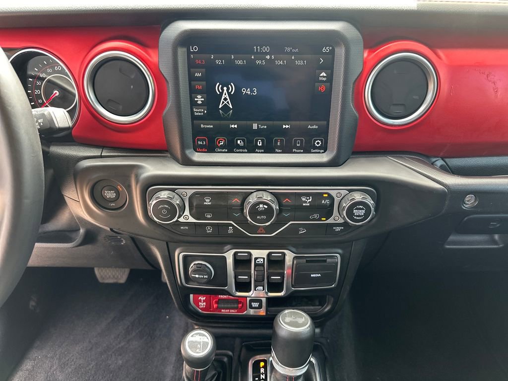Used 2020 Jeep Wrangler Unlimited Rubicon w/ Dual Top Group AWD/4WD image 23