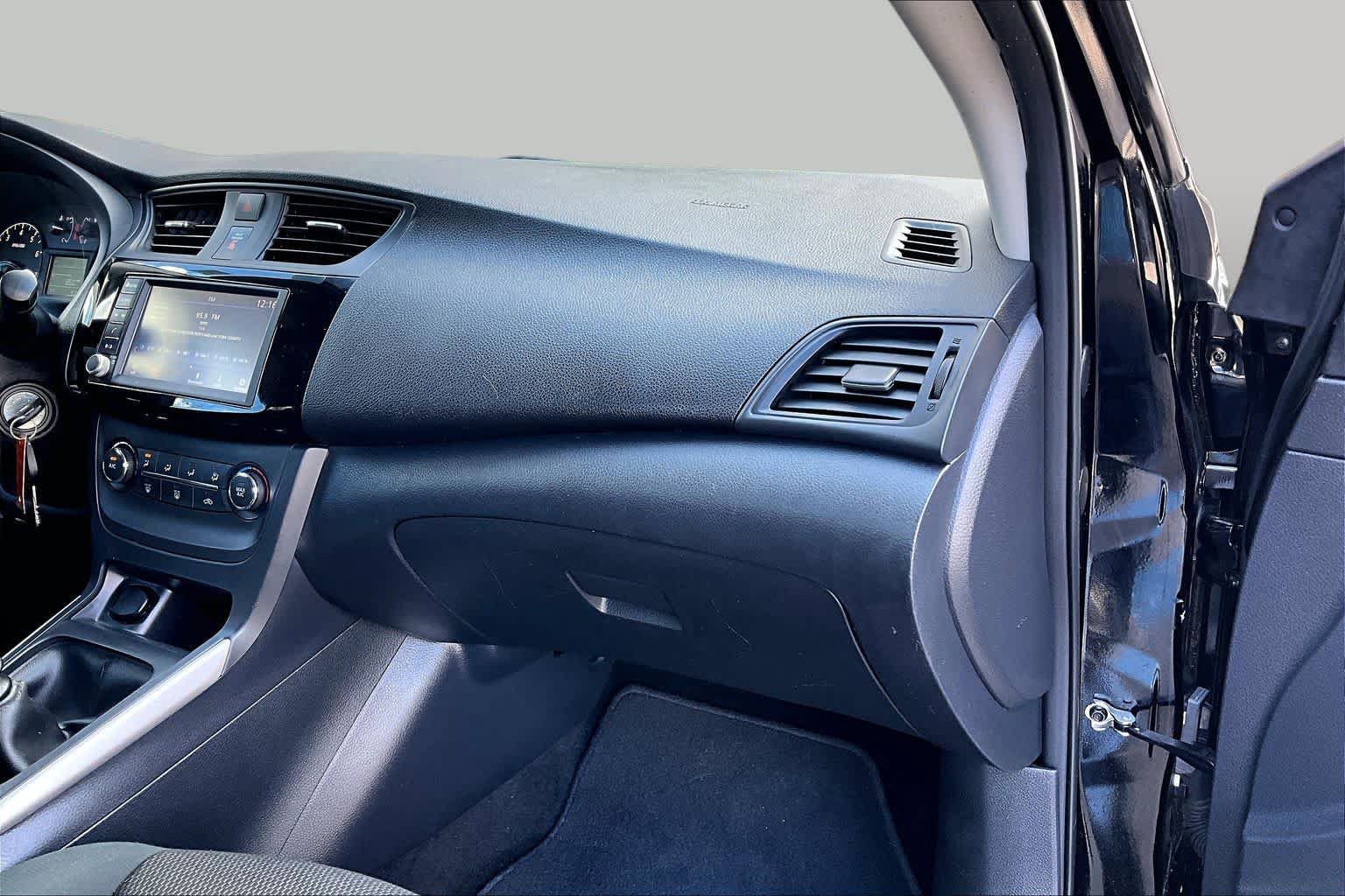 Used 2019 Nissan Sentra S FWD image 19