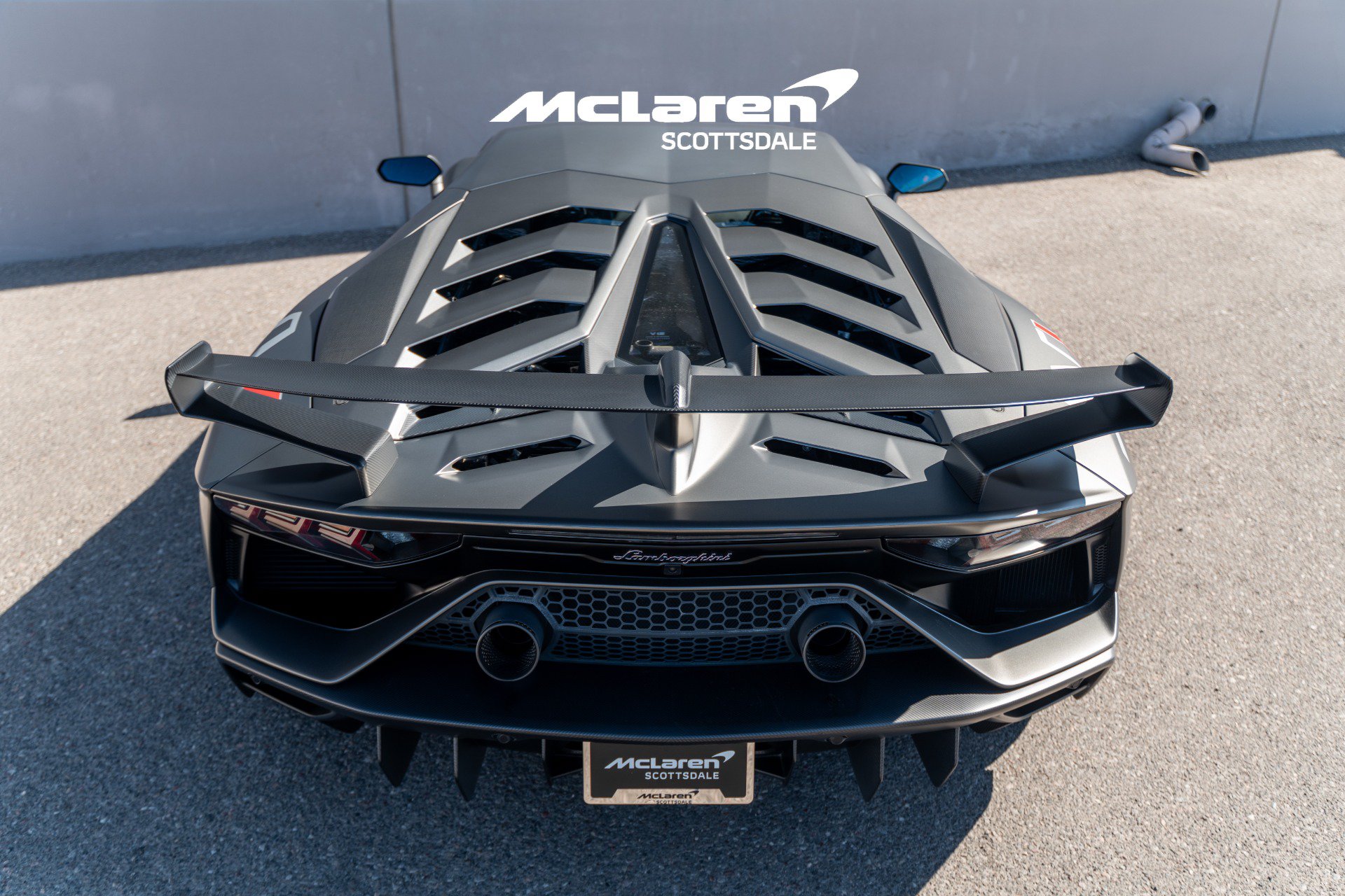 Used 2020 Lamborghini Aventador SVJ AWD/4WD image 38