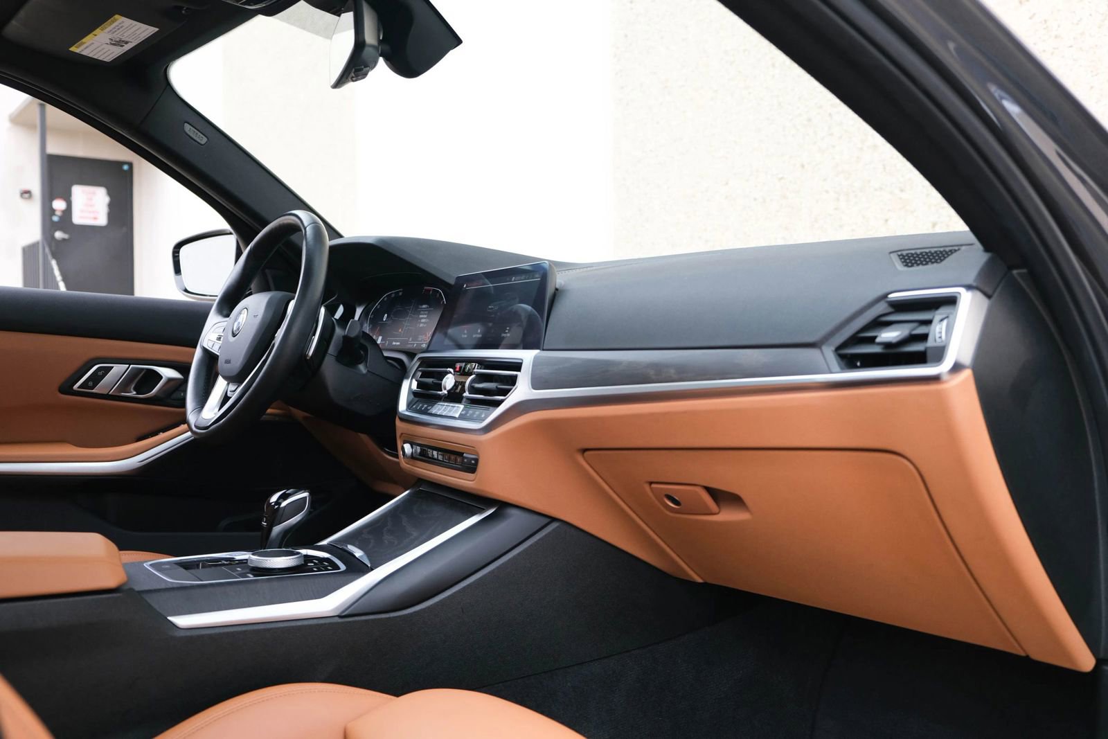 Used 2022 BMW 330i xDrive Sedan w/ Driving Assistance Package image 32