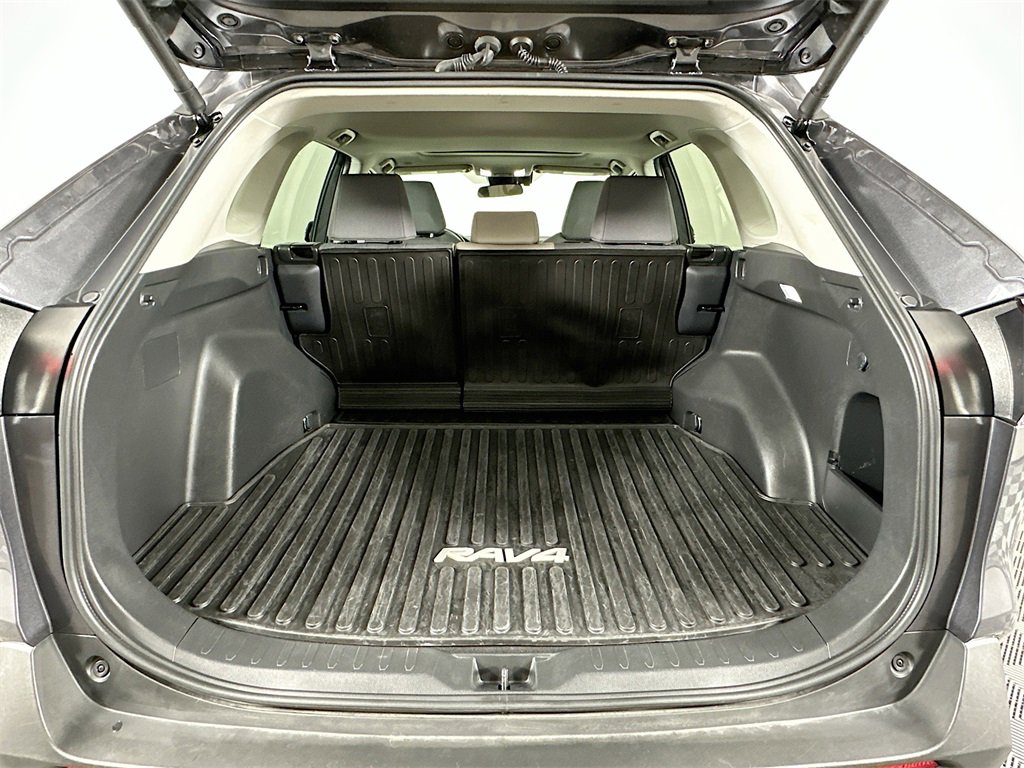 Used 2025 Toyota RAV4 XLE image 14