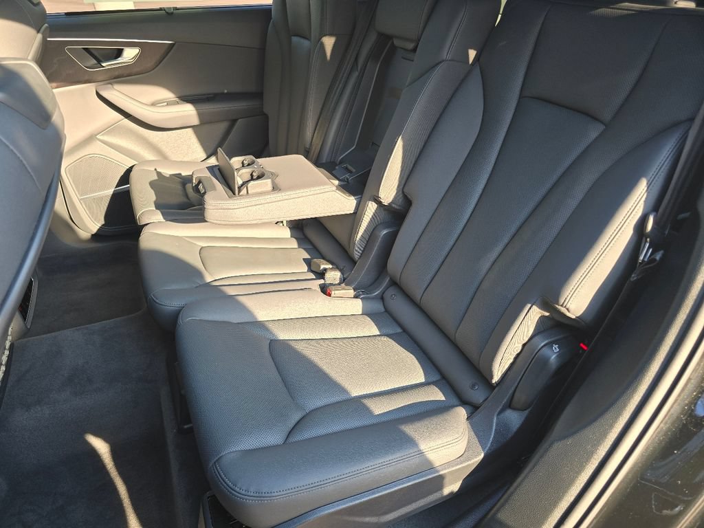Certified 2023 Audi Q7 3.0T Prestige AWD/4WD image 16
